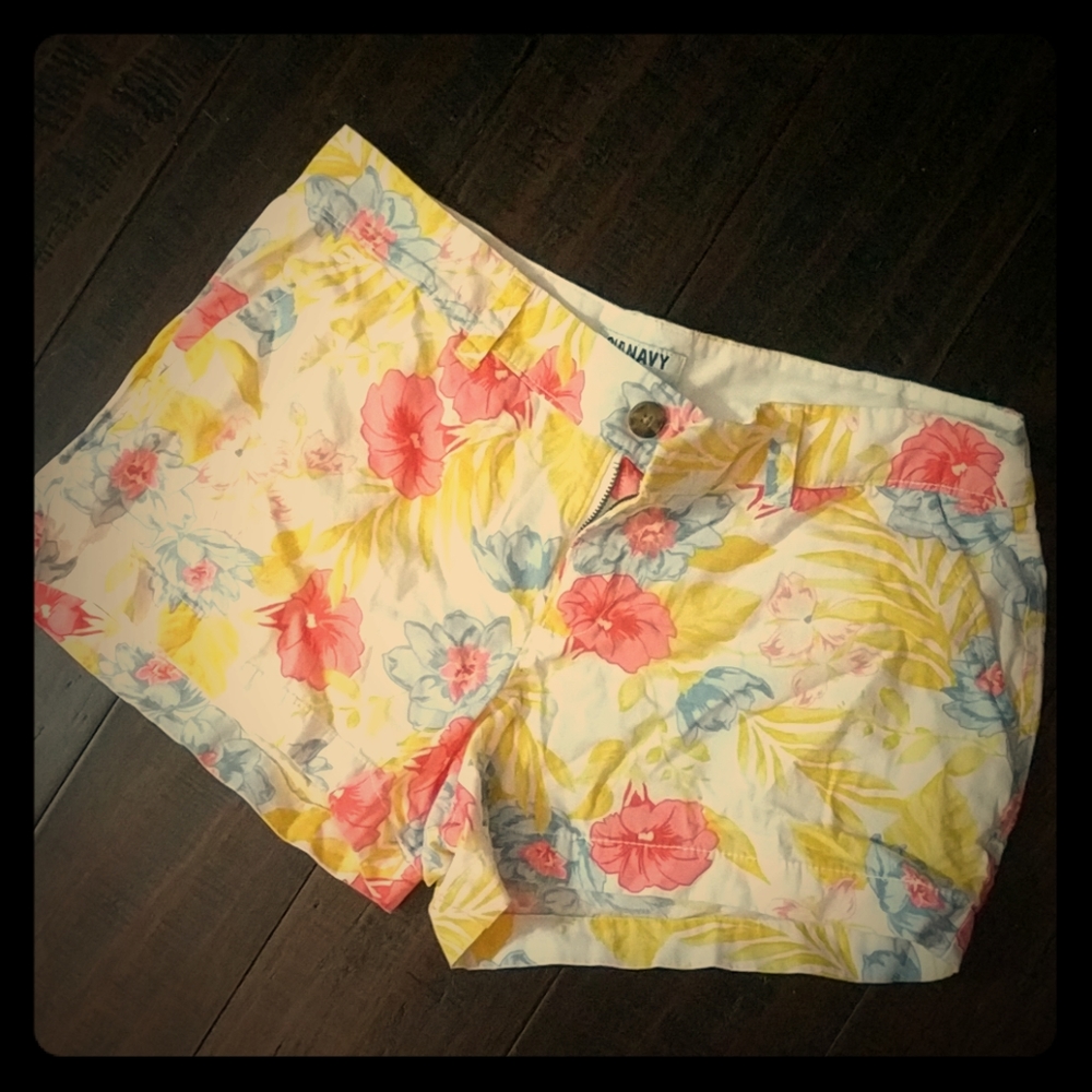 Old Navy shorts- floral